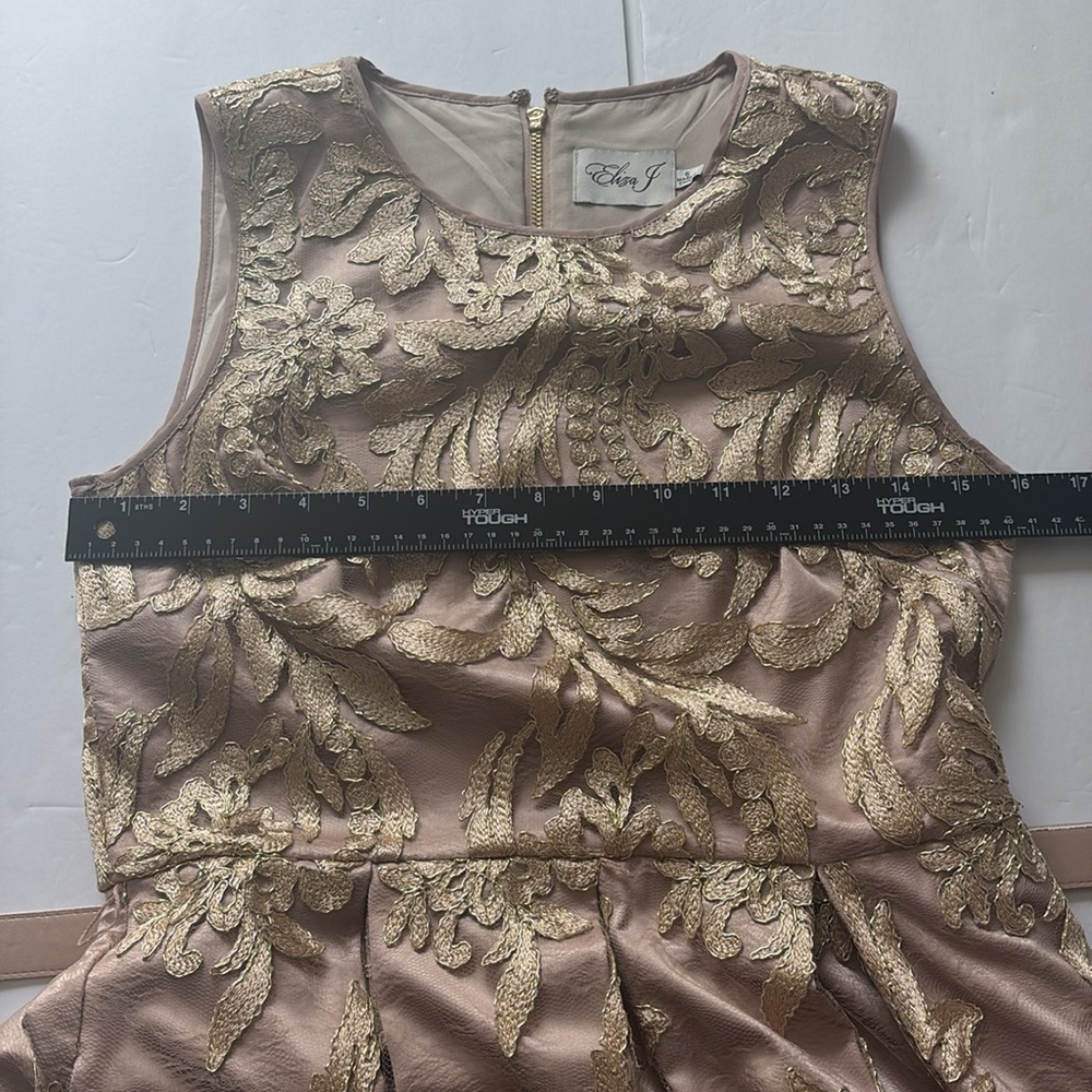 Eliza J Gold A-Line Midi Dress Sleeveless Crew Neck - Picture 8 of 10